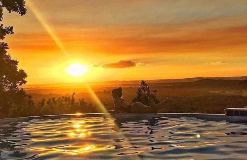 Nobres Hotel | Relax at Mirante do Cerrado: Pool, Breakfast & Family Fun