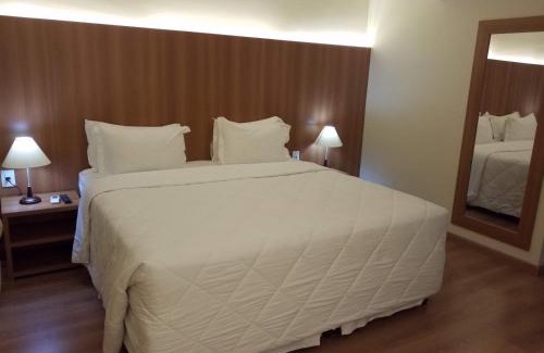 Ouro Branco Hotel | Comfortable Mirante Flat: Family-Friendly with Pool & Hot Tub