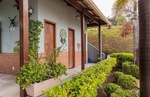 Contagem Apartment | Pet-Friendly Vivenda Mirante Do Sol with Pool & Hot Tub