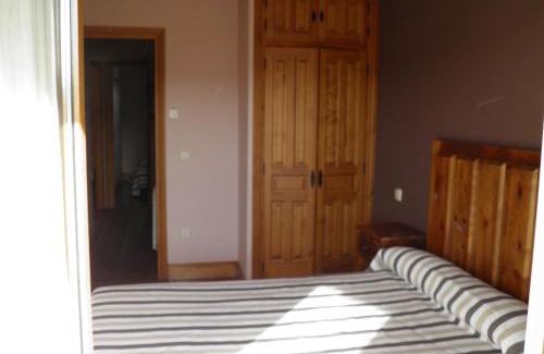 Navarredonda de Gredos Apartment | Explore Mirasierra II Y III: Pet & Child Friendly Retreat