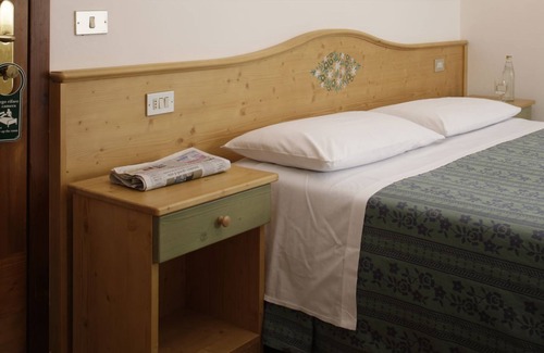 Auronzo di Cadore Hotel | Miravalle: Top-Rated Hotel with Family-Friendly Amenities