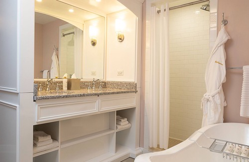 Rhinebeck Village Business District Hotel | Unwind at Mirbeau Inn & Spa - Guest Rated 9.6/10