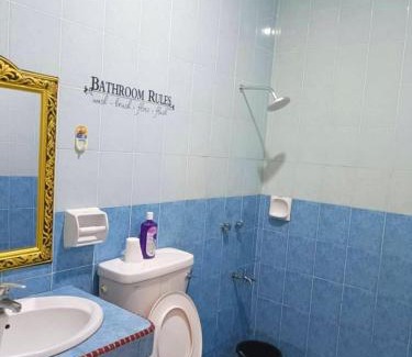 Miri House | Guest Rated 10/10: Miri Morsjaya Homestay for Families