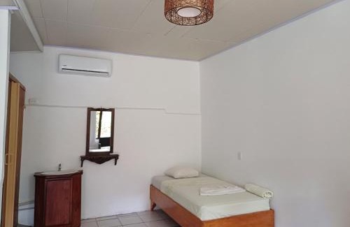 Drake Bay Hotel | Inviting Mirians Place Drake with Ocean Views & Accessibility