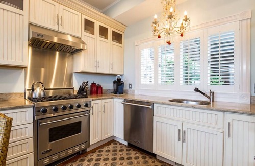 Narragansett Pier House | Elegant Mirimar: Victorian Oceanfront Estate in Narragansett