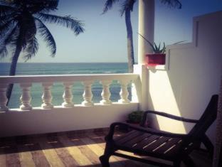 Bandaramulla Hotel | Beachfront Bliss at Mirissa Seastar - 8/10 Guest Rated