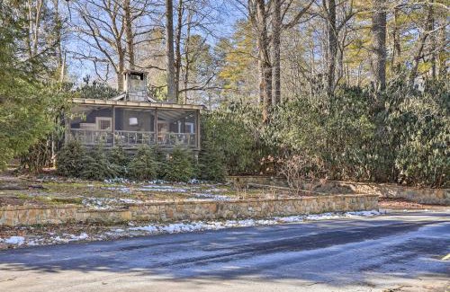 Mirror Lake House | Peaceful Mirror Lake Cabin Just Minutes from Downtown Highlands