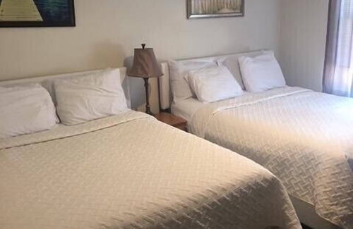 Misquamicut Hotel | Beachfront Bliss at Misquamicut Inn with Family-Friendly Perks