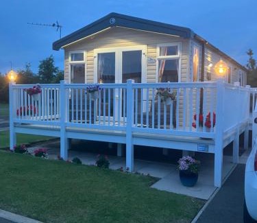 Ingoldmells Other | Family-Friendly Getaway at Miss Grace Plot 26 Hotel
