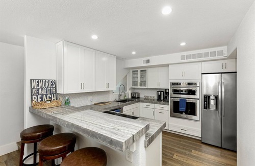 South Mission Beach Condo | Ocean View Condo at Mission Beach - Rated 10/10 for Relaxation