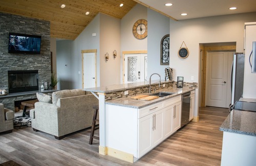 Wenatchee Cabin | Unwind at Mission Ridge Cabin near Scenic Ski Resort