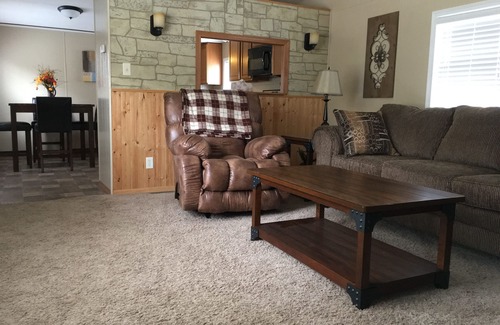 Chamberlain House | Discover Missouri River Rentals at American Creek Campground