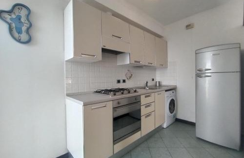 Levanto Apartment | Discover MISTRAL House: Pet-Friendly Retreat with Hot Tub