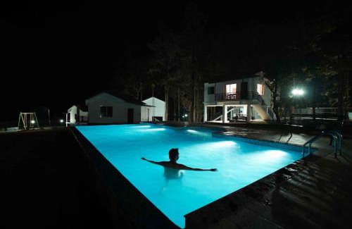 Tariyod Resort | Scenic Misty Dam Wayanad Resort with Banasura Lake Views