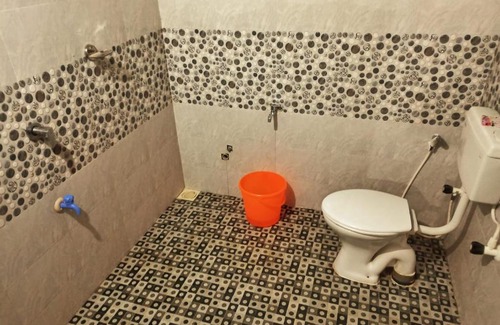 Sulthan Bathery Villa | Pet-Friendly Retreat at Misty Holiday Home - Rated 8.7/10