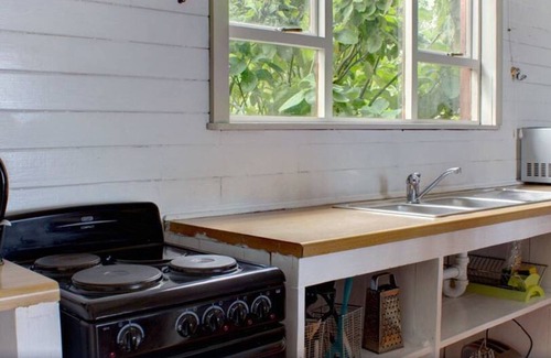 Storms River Cabin | Relax at Misty Mountain Reserve: Family-Friendly Retreat