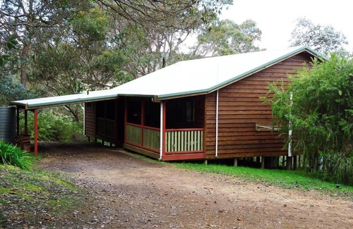 Scotsdale House | Pet-Friendly Retreat at Misty Valley Country Cottages