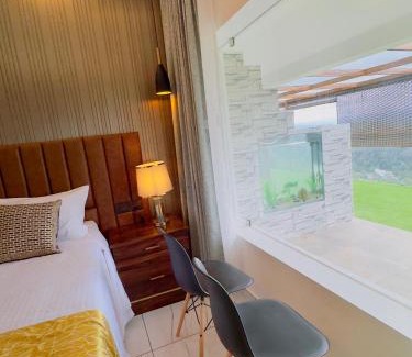 Devikolam Hotel | Discover Misty Wonders: 5-Star Stay with Family Amenities