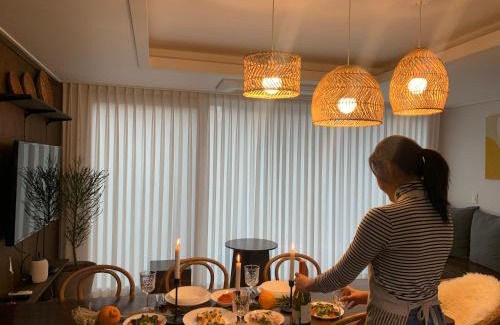 Andeok Apartment | Eco-Friendly Retreat at Misun House with Hot Tub Access