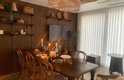 Andeok Apartment | Eco-Friendly Retreat at Misun House with Hot Tub Access