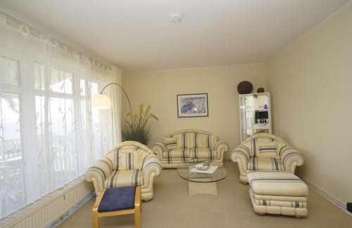 Gohren Apartment | Seaside Escape with Pool Access at Panorama Göhren FeWo 11
