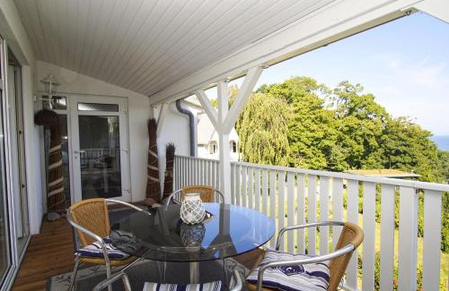 Gohren Apartment | Seaside Escape with Pool Access at Panorama Göhren FeWo 11
