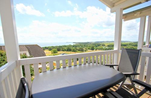 Gohren Apartment | Seaside Retreat with Balcony & Free AHOI Pool Access