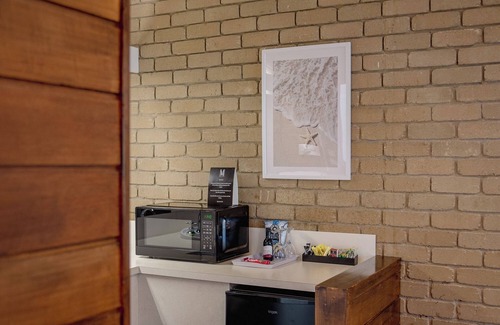 Bairnsdale Hotel | Inviting Mitchell on Main Motel & Apartments with Pool Access