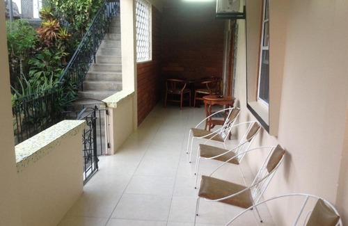St. George's House | Family-Friendly Stay at Mitchell's Guest House with Breakfast