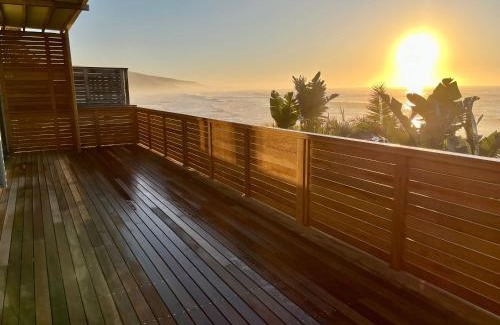 Kentani Apartment | Experience Mitford: Oceanfront Condo with Stellar Reviews!