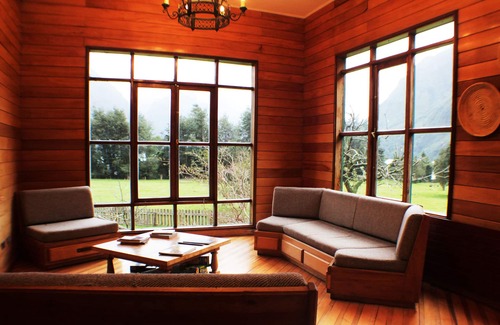 Cochamo Cabin | Experience Mitico Puelo Lodge: Family-Friendly Retreat