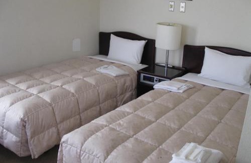 Mito Hotel | Inviting Mito Riverside Hotel with Hot Tub & Breakfast