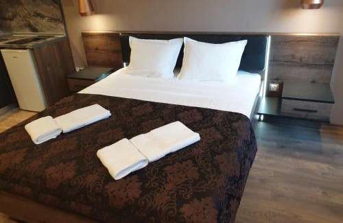 Yurta Apartment | Discover MitProt Studio with Ocean View & Pool Access