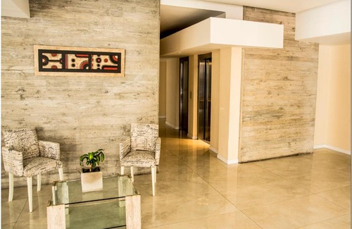 La Perla Apartment | Top-Rated Mitre 1361: Family-Friendly and Accessible Stay