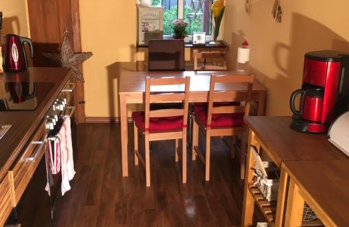Reudnitz-Thonberg Apartment | Discover Mitten in Leipzig Wohnung 1 - Pet Friendly Retreat