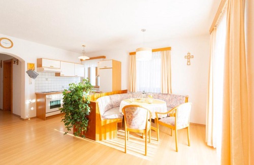 Waidhofen An Der Ybbs Apartment | Family-Friendly Retreat at Mitterhirschberg, Rated 9/10