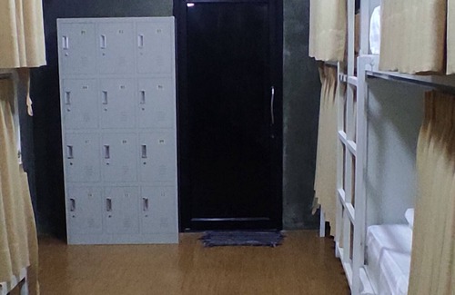 Vientiane House | Budget-Friendly Mixok Guesthouse with Family Amenities