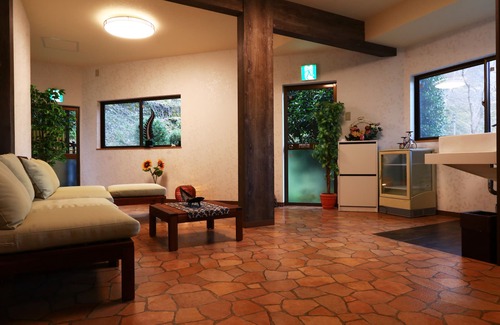 Yoshino House | Inviting Miyoshino Sakuraan with Breakfast & Hot Tub Access
