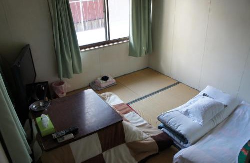 Tanabe Hotel | Experience Relaxation at Miyoshiya Ryokan with Hot Tub