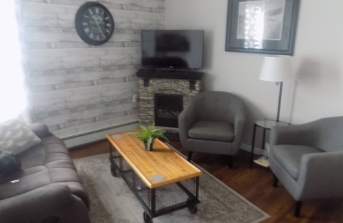 Sturgeon Falls Hotel | Top-Rated MJD & Executive Suites with Breakfast Included