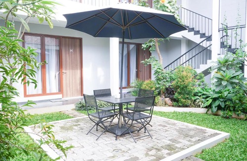 Tendean House | Affordable Mk House Tendean: Family-Friendly Comfort Awaits