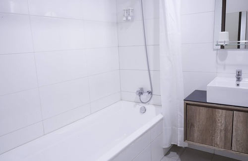 Tendean Hotel | Guest Favorite MK House Tendean with Breakfast Included