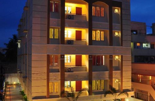 Ram Nagar Apartment | Guest Favorite: MK Residency with Family-Friendly Amenities