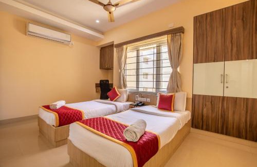 Ram Nagar Apartment | Guest Favorite: MK Residency with Family-Friendly Amenities