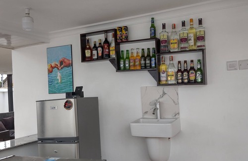 Ukonga Villa | Modern Mkamiti Villa: Oceanfront Apartments with Breakfast