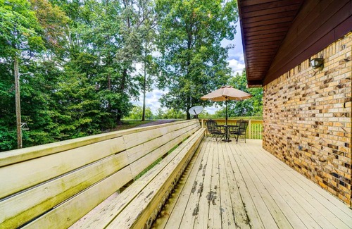 Albany House | MK's Retreat: Perfect Getaway Near Dale Hollow Lake!