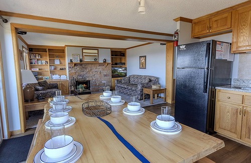 Snowshoe Condo | Explore ML 248: A Unique Mountain Biking Escape with Views