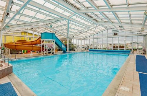 Skegness Resort | Accessible Caravan with Ocean View and Private Pool
