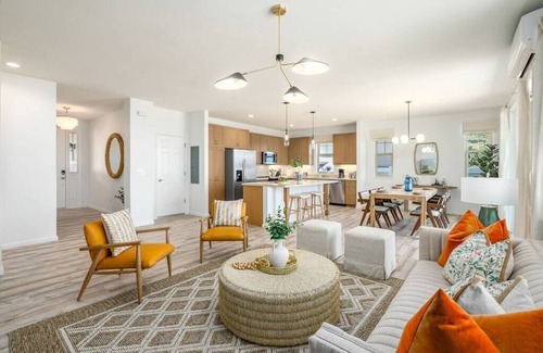 Makaha Valley House | Discover Marbella Lane: Breathtaking Mountain & Ocean Views