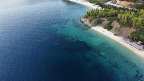 Sithonia House | Unforgettable ML Aretes: Oceanfront Retreat with Top Reviews